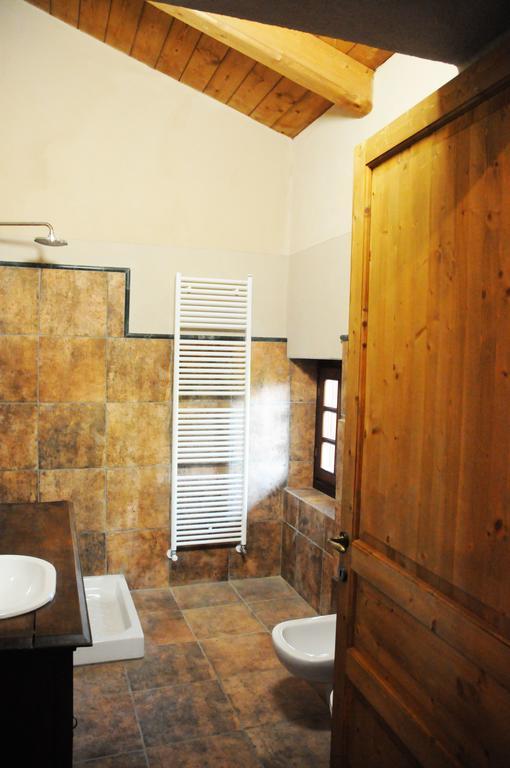 Agriturismo Magnarosa Villa Barge Exterior photo